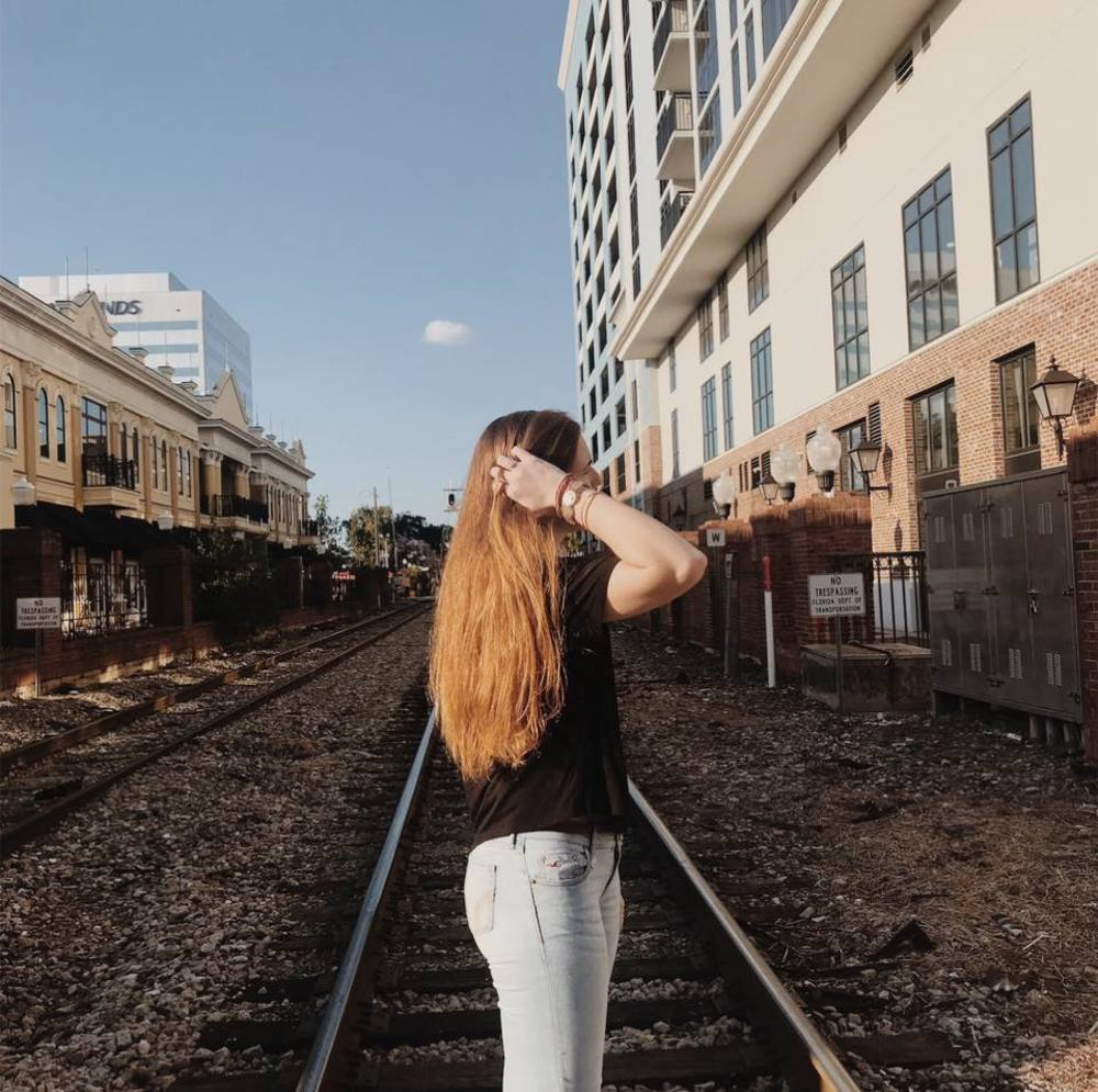 Meet your Posher, Julia